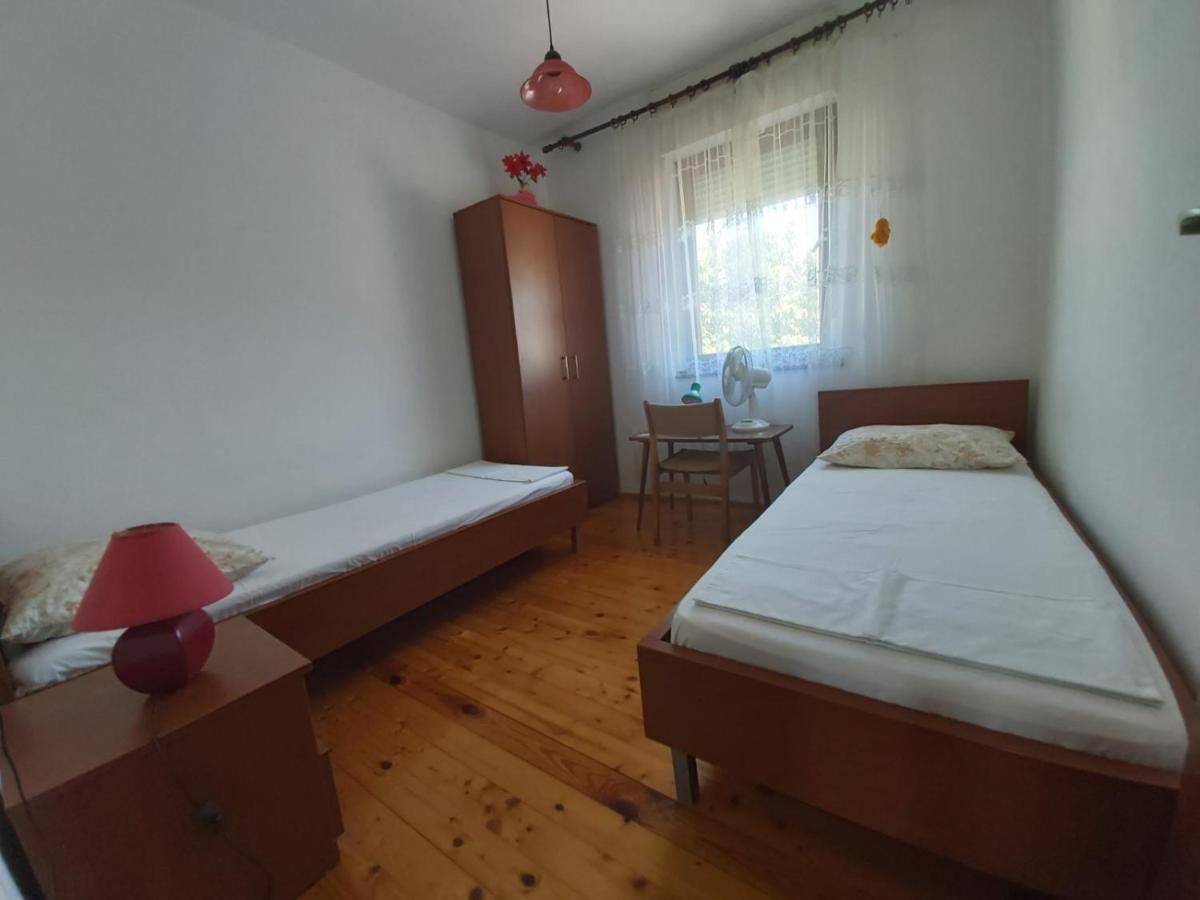 Apartment Laura Тисно Екстер'єр фото